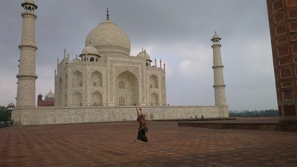 Taj Mahal jump